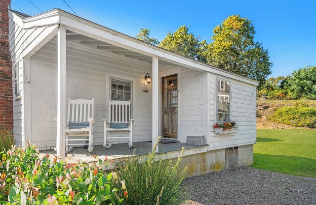 Charming Seaside Cottage in Marblehead