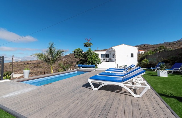 Beautiful 3 Bedroom Villa by Tenerife Villas Online Co Uk