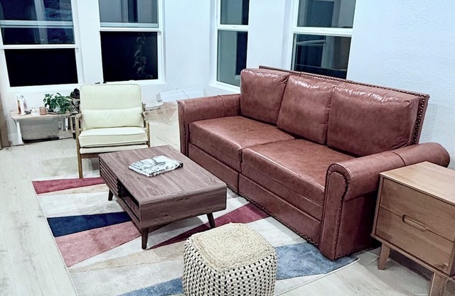 Private bedroom in Venice Beach