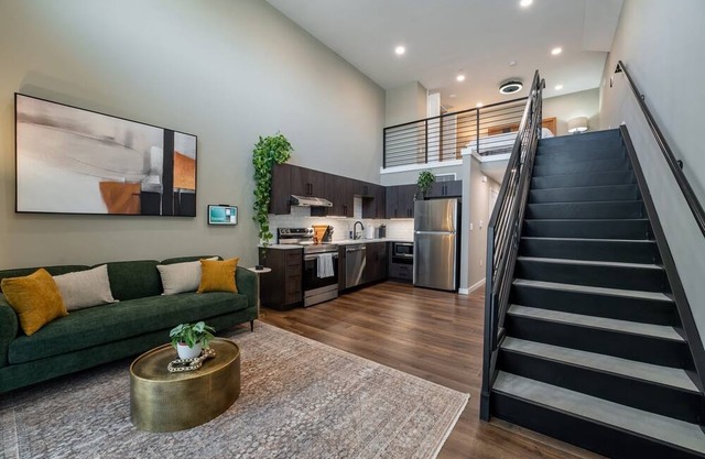 Elevate Your Stay in Our Stunning Loft with 17-Foot Ceilings