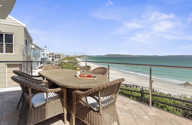 Tenos On Calypso 16 - Five Bedroom House, Sleeps 9