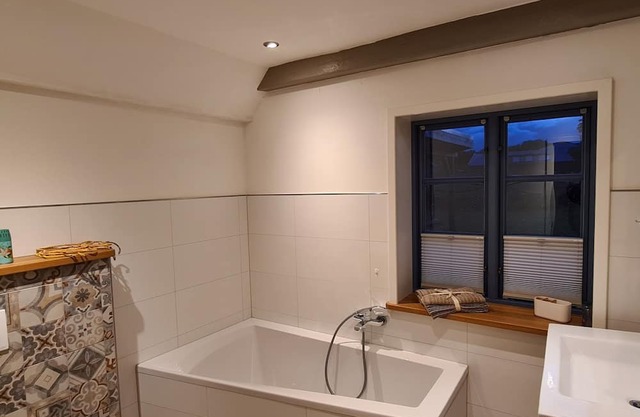 Watt'n Glück - Barrier-free thatched-roof vacation home North Sea, mudflats, wind & waves