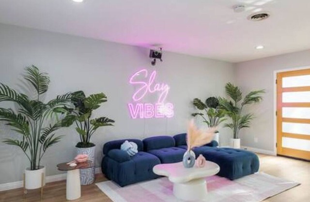 Clark | heated pool&spa, 6 mi to beach, sleeps 8