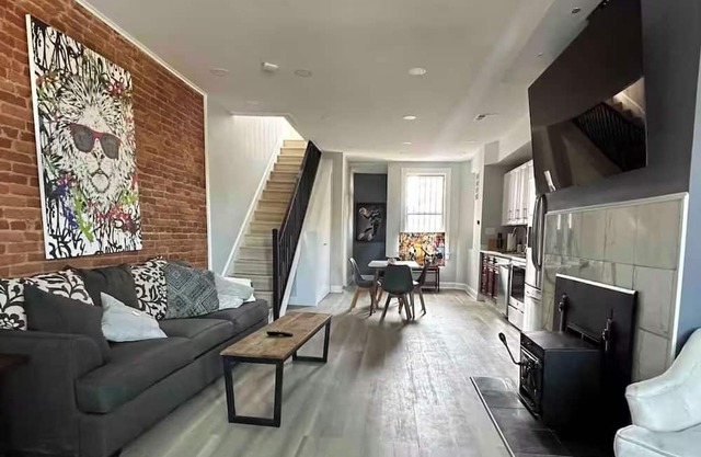 Luxurious Capitol Hill Home - 2BR/2.5B