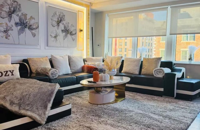 Bright & Modern 4BD 2BA Apartment w Doorman, Gym, Lounge, Near West Harlem