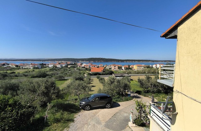 Serene Barbat Escape With Just Minutes From the Beach