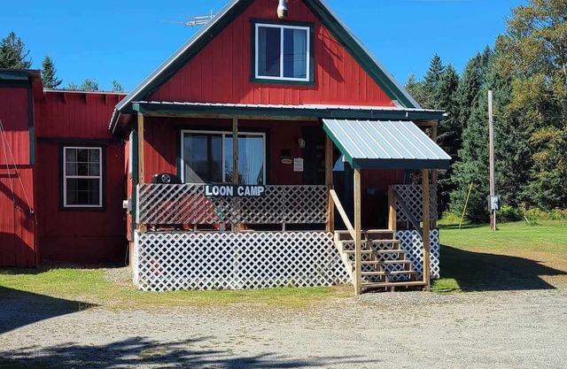 Loon Camp, sleeps 2 to 12, direct ATV trail access!