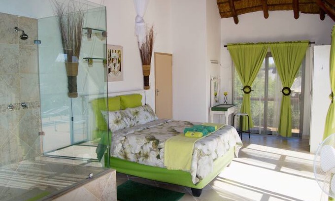 Tshwane House | Baobab Green Room - NUDE - SunEden Naturist Resort