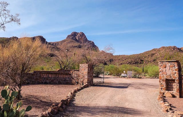 Tucson House | The Cottage @ Sanctuary Cove, 80 acres of serenity