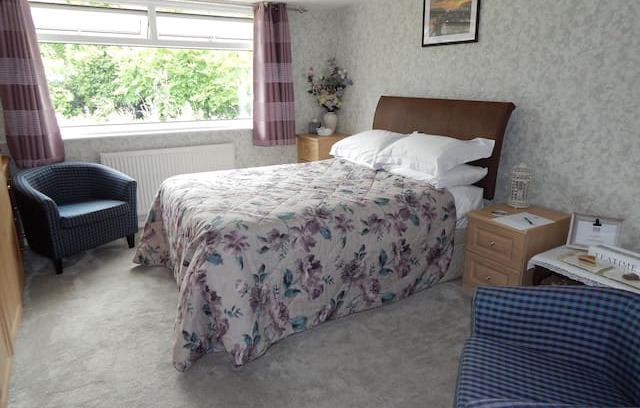 Whitby Bed & Breakfast | One Room or Two in Whitby bungalow c/w breakfast