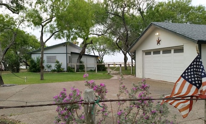 Riviera House | Crowley's Cove on Baffin Bay