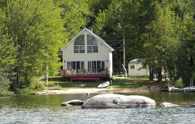 Oxford Cabin | Sunset Lake House on Thompson Lake