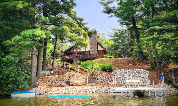 Nekoosa Cottage | New on VRBO! Peaceful "Guest favorite" lakeside cabin. Fun for the whole family!