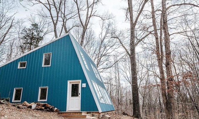 Shipman Cabin | Acute Lodge: Boho, Romantic Getaway in Nelson Co.