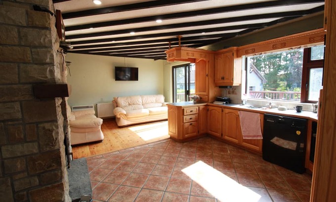 Inverin House | Mountain View House Inveran, Great location