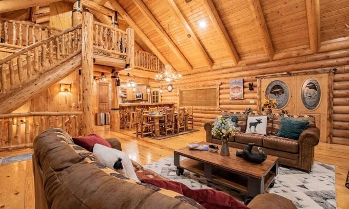 Highland Cabin | The Moose & Bear Cabin at Timpanogos