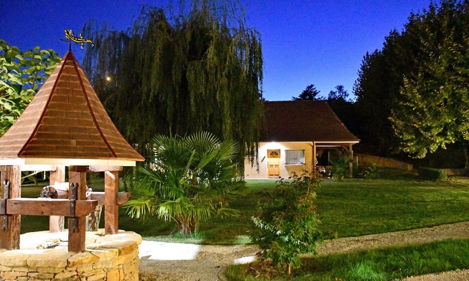 Sarlat-la-Caneda Apartment | Sarlat Center Studio 2 with free parking