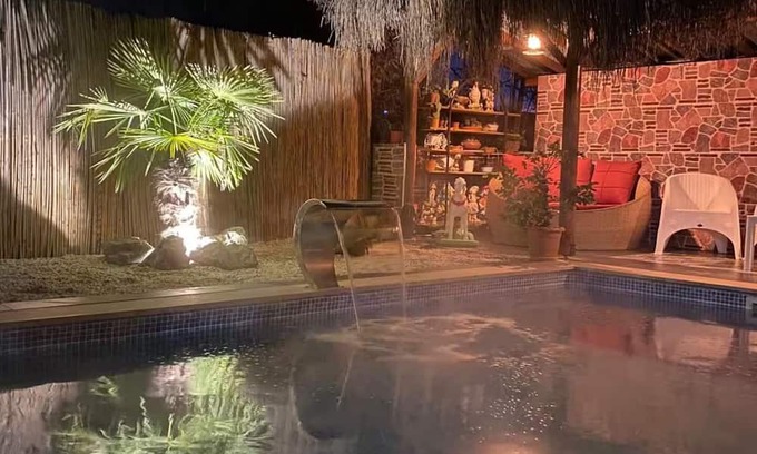 Kartepe Villa | Sıcak Havuzlu Şömineli Jakuzili Villa