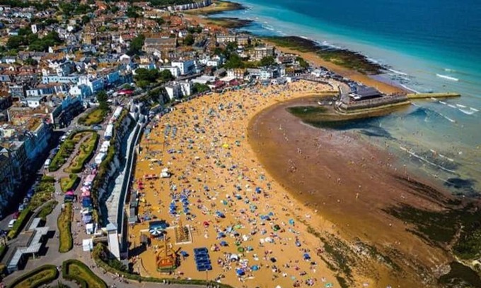 Broadstairs Apartment | Luxury Ocean North Foreland Golf View By Adliv