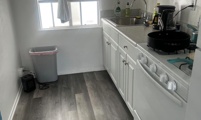 Downtown Apartment | Enchanting studio apartment in Santa Monica