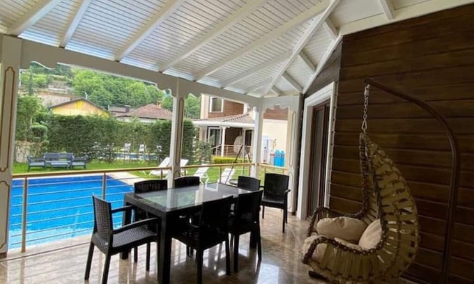 Sapanca Villa | Aydın Villa & Nil Accommodation(HOT POOL)nn