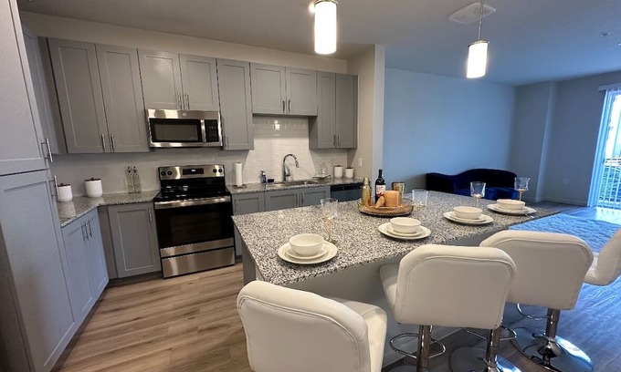 Plano Apartment | Cozy apartment in lovely Plano with AC, fitness room, WiFi