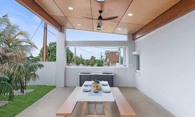 Christies Beach Apartment | The Elements: WATER | Apartment Four