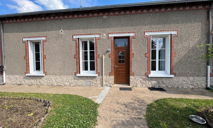 Toury House | Vrbo Property