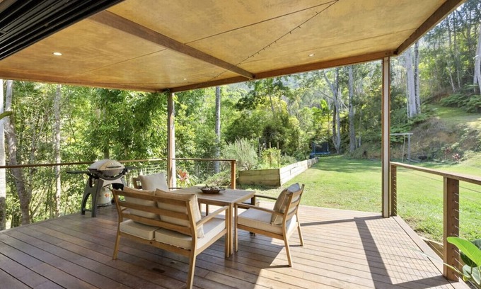 Currumbin Valley House | Blissful 12Acre BushlandParadise