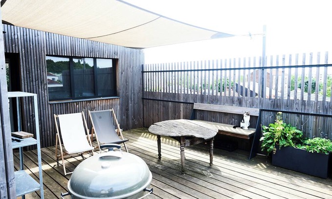 Montreuil Apartment | Photographer loft & terrace in Parisian Brooklyn, 30 mns from the heart of Paris