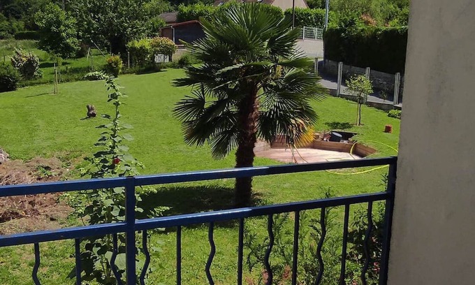 Nogent-l'Artaud Bed & Breakfast | Bedroom with separate entrance, private bathroom and terrace