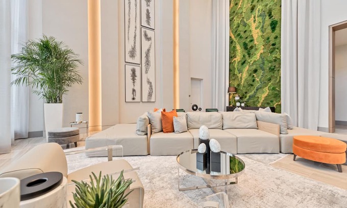 Doral Condo | Your Doral Oasis: Spacious Comfort