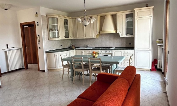 Pozzolengo Apartment | Candy Apartment per Famiglie e a Pochi km dal Lago di Garda e da Gardaland