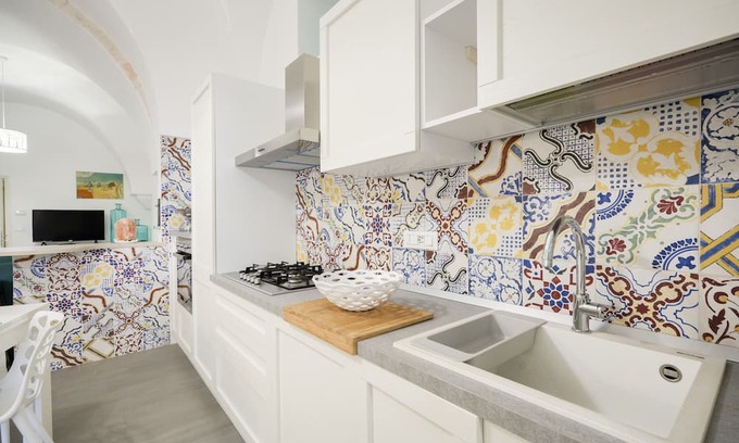 Speziale House | Holiday Home 'Casa Lauviah' with Private Terrace, Wi-Fi and Air Conditioning