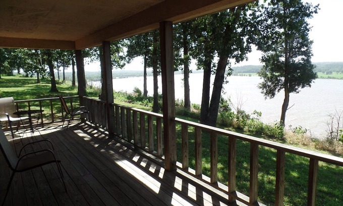 Golconda House | Studio w/ Full Kitchen - Peaceful Place in the Shawnee