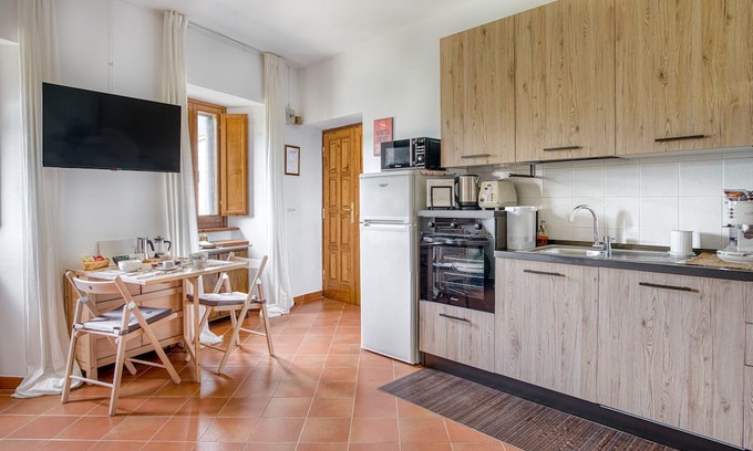 Vallo di Nera House | Holiday Home 'Il Tripode - Le Dimore Del Bordone' with Mountain View