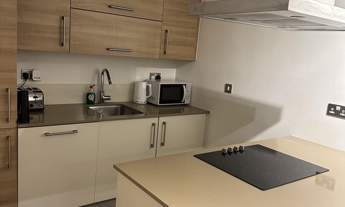 Lansbury Apartment | Tweed Luxe