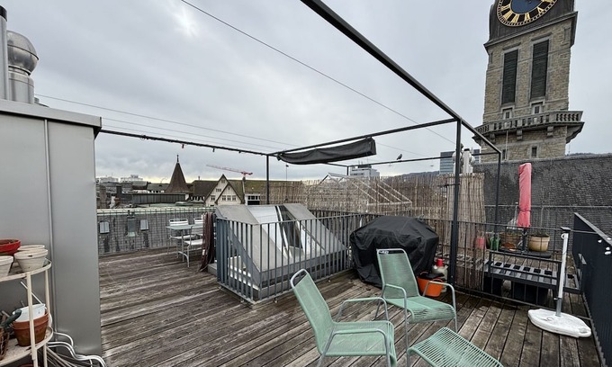 Werd Apartment | Spacious 3-room two story flat available for sublet Mid- March, April, and May