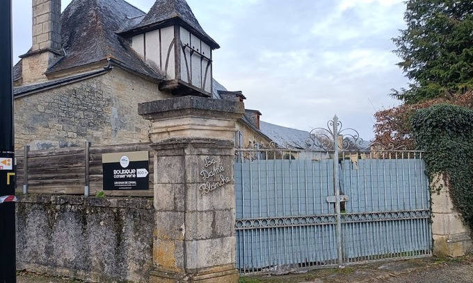 Salignac-Eyvignes Bed & Breakfast | Chambre D'hôte de la Dame Blanche