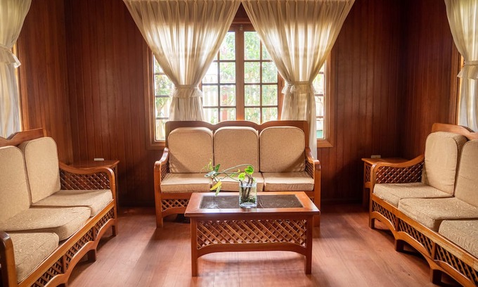 Oxapampa Hotel | Hospedaje Cattleya