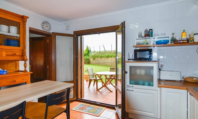 Bareyo Villa | Comfortable house with sea view