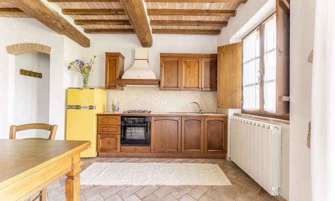 Radicondoli Apartment | Beautiful apartment for 8 people with pool, WIFI, veranda, panoramic view and parking