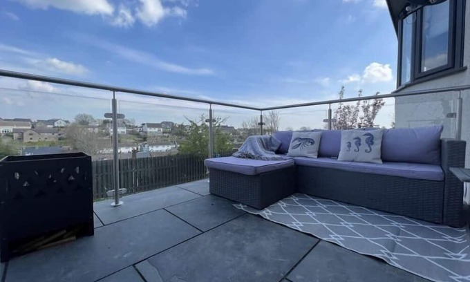 Bridgend House | Orchard Lodge - Coastal Retreat