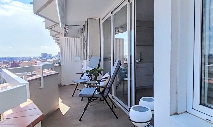 Les Corts Apartment | 3BR Luxury high floor & Terrace near L'illa - Max