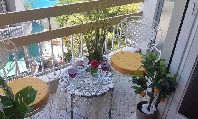 Filopappou Apartment | Comfy & Sunny flat w/h balcony@center up to 8ppl