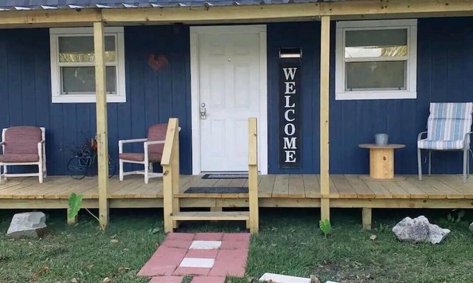 Lufkin Cabin | Blue Barn Tiny Home