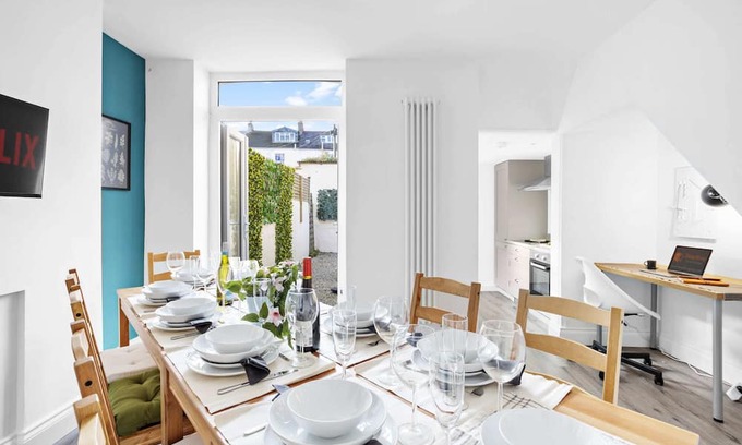 Barnstaple House | Gloster Town House gorgeous family home Barnstaple