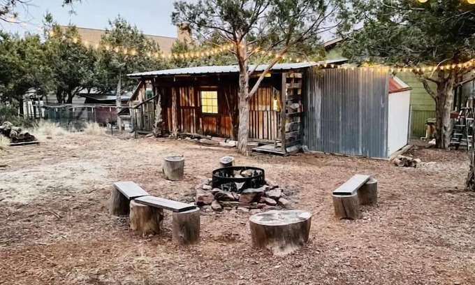 Payson Cabin | In the woods but close to it all