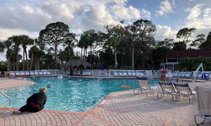 Nokomis House | Wonderful, quiet resort setting in Nokomis Florida