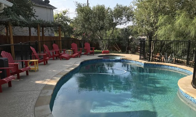 Elmhurst Heights House | Luxury Austin Villa W/ Pool and Downtown Views!